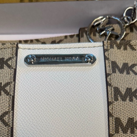 Women’s Michael Kors Adjustable Logo Belt Bag - Picture 2 of 7